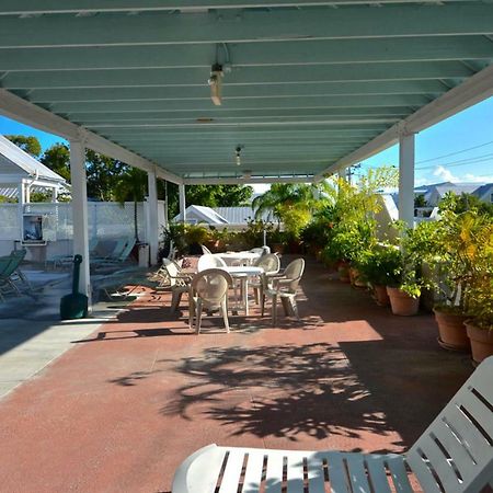 Hotel Casa Caribe @ Duval Square Key West Exterior foto