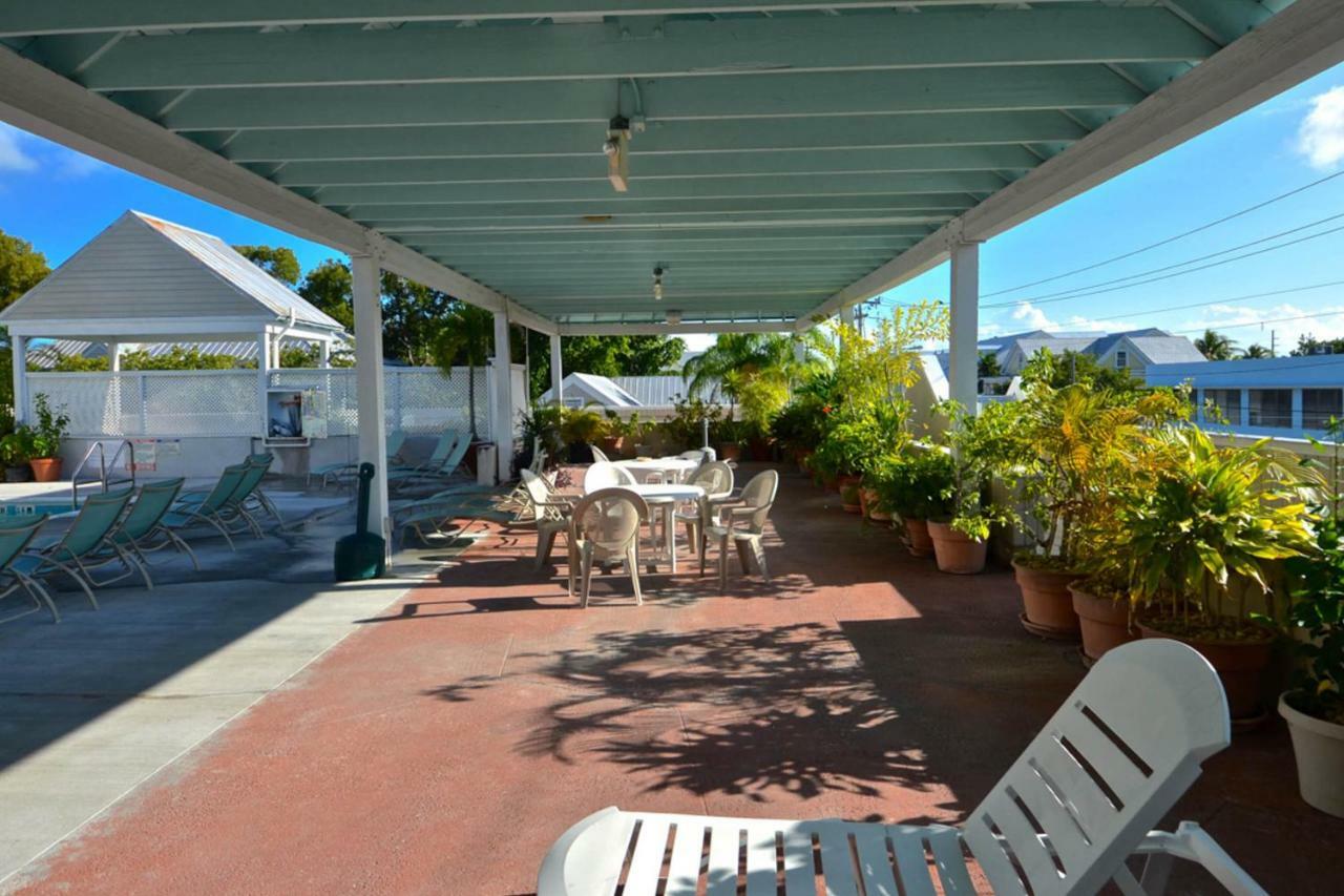 Hotel Casa Caribe @ Duval Square Key West Exterior foto
